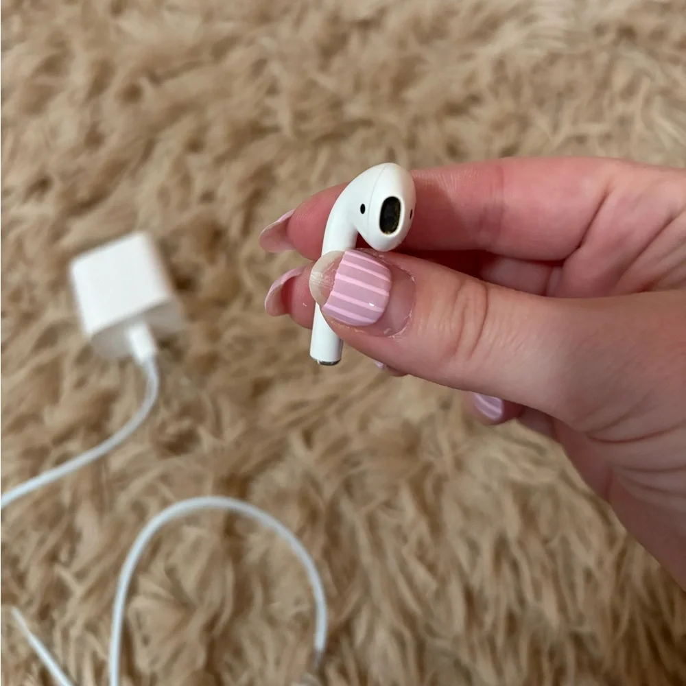 2nd Generation AirPods & Charger - Picture 5 of 8